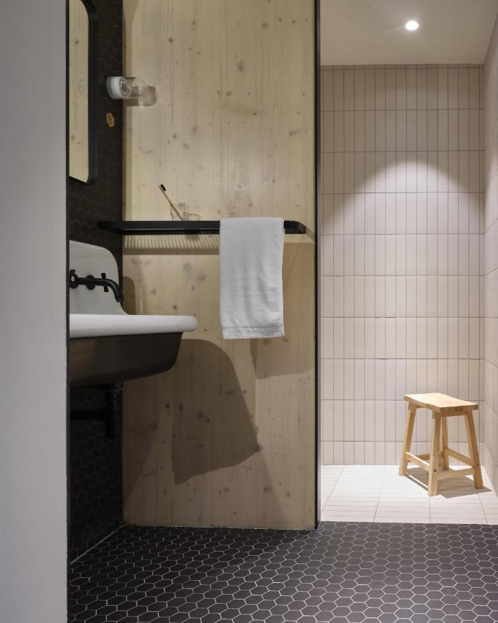 Bercail Hotell Wambrechies Eksteriør bilde